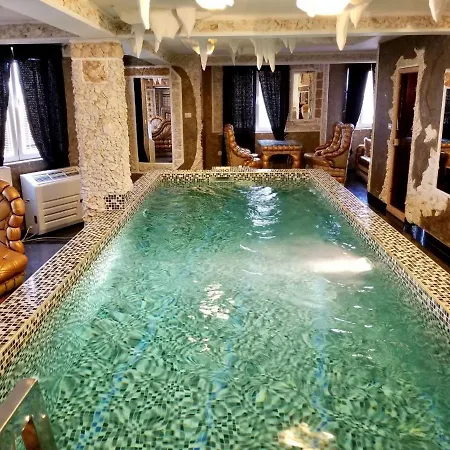 Bali Colosseum Hotel 4*