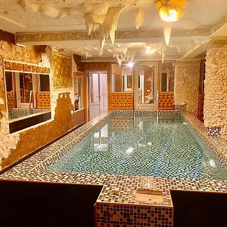 Bali Colosseum 4* Belgrad