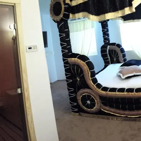 Bali Colosseum 4*